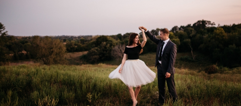 Sunset Engagement Session | Omaha Wedding Photographer